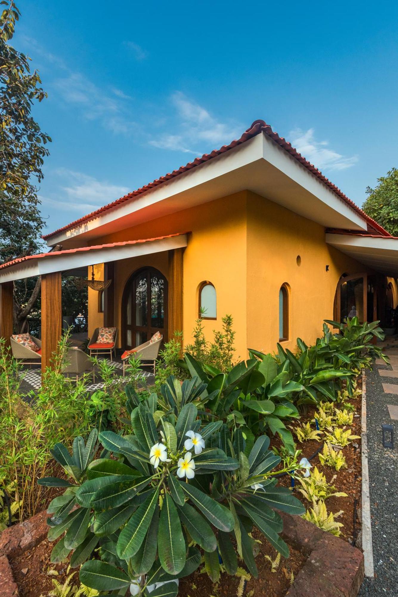 Saffronstays Athaang, Dapoli Anjarle Luaran gambar